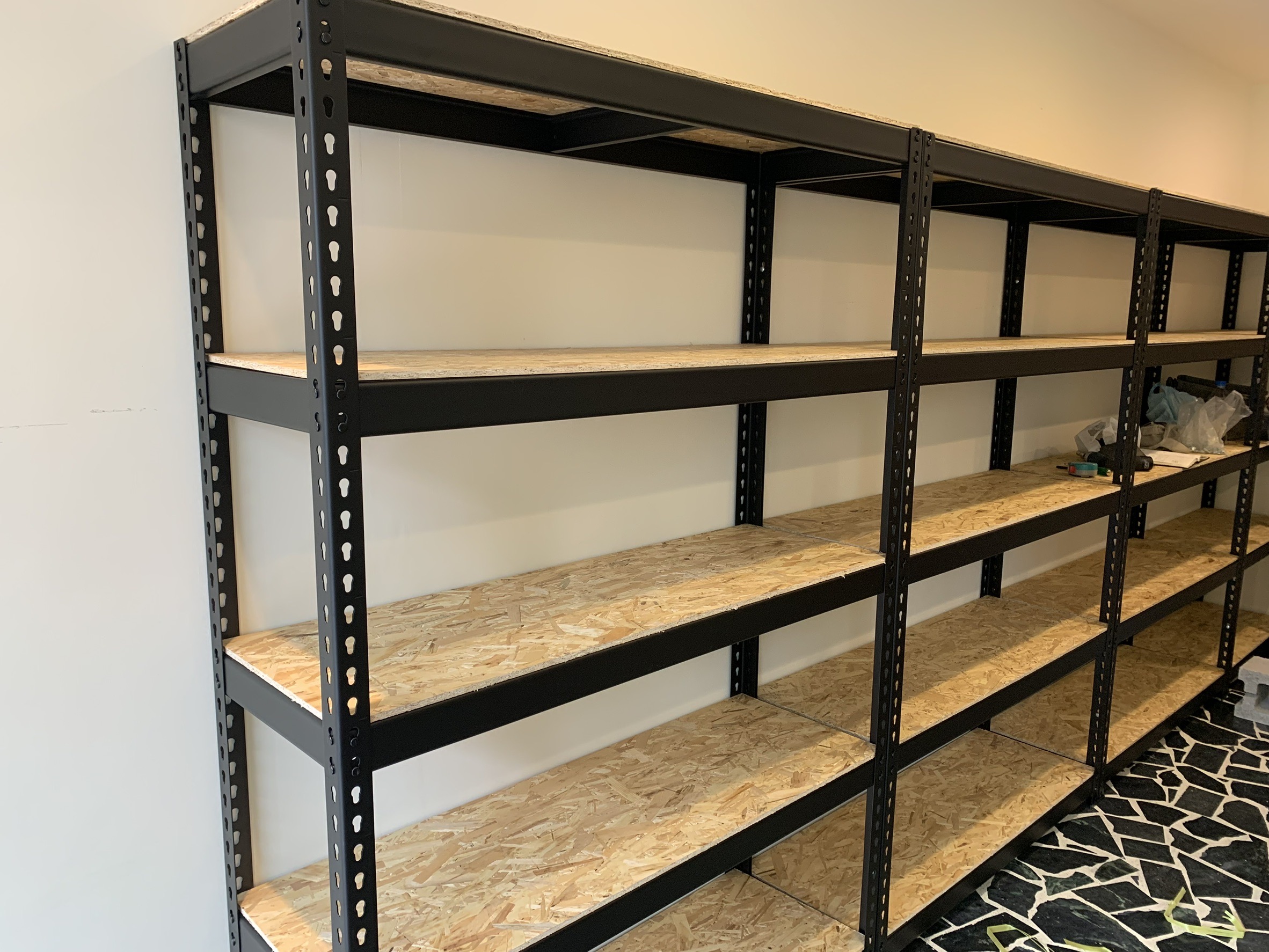 免螺絲角鋼 優惠中